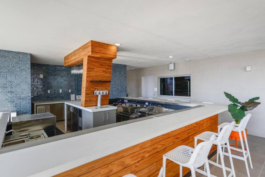 Wonderful Studio Apartment With Great Views And Pool Miami Exterior photo